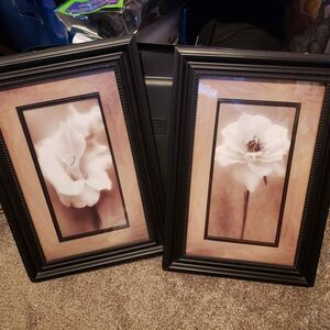 Classic floral wall art